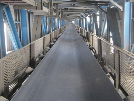 轉載點處落料位置對皮帶輸送機跑偏的影響